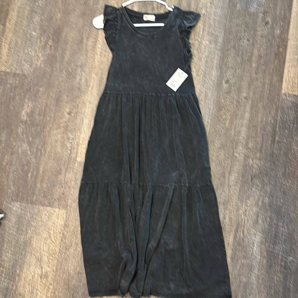 NWT Juniors Black long sleeveless Dress